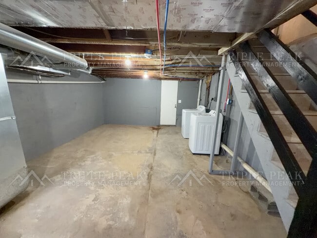 Building Photo - 7115 Emerson Ave