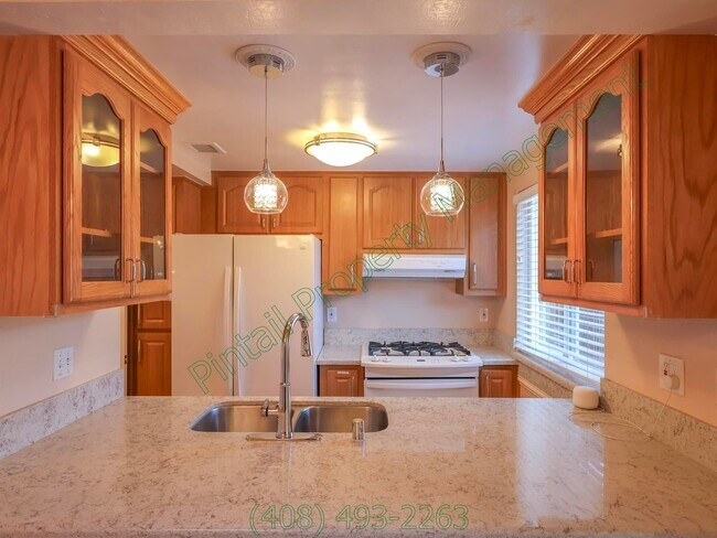 Building Photo - 1484 Carnot Dr