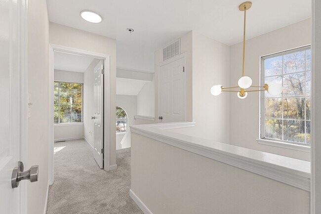 Building Photo - Coming Soon! End unit townhome in Annapolis!