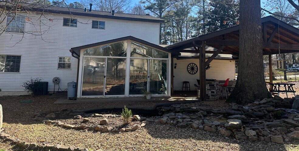 Building Photo - 2453 Regal Ct