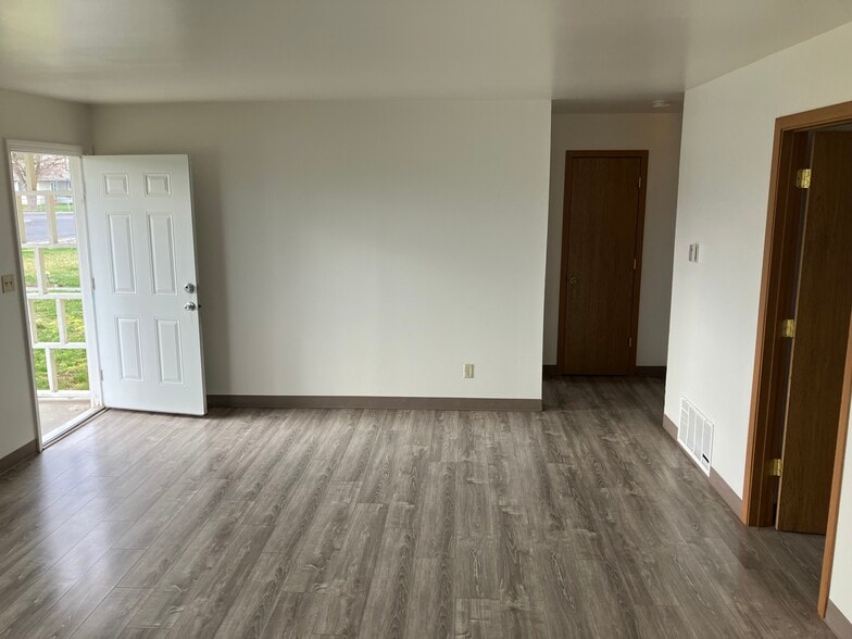 Living Room - 1032 Lowry St