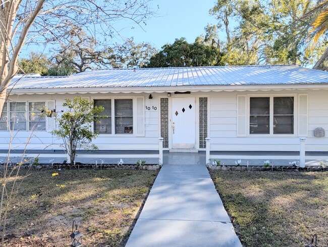 Building Photo - 1010 Indian Beach Dr