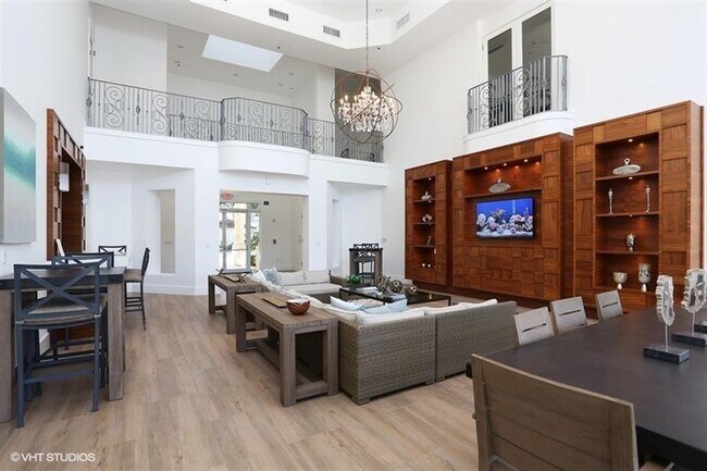 Building Photo - 3205 NE 184th St