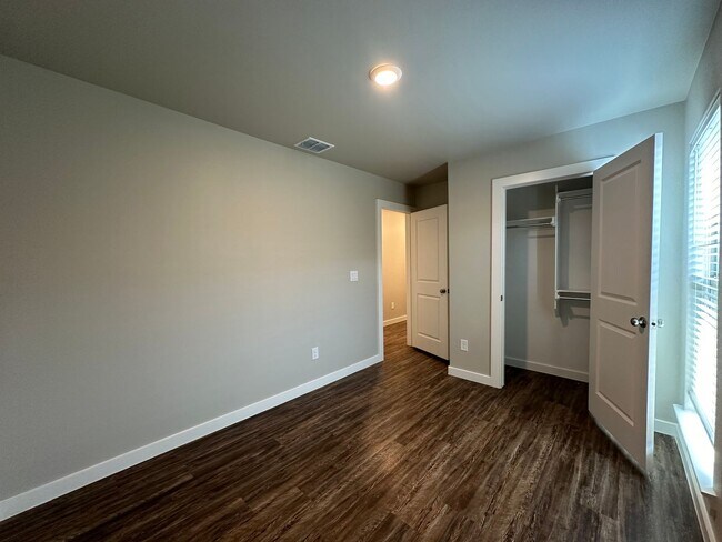 Building Photo - Pre-leasing for June: Frenship ISD!