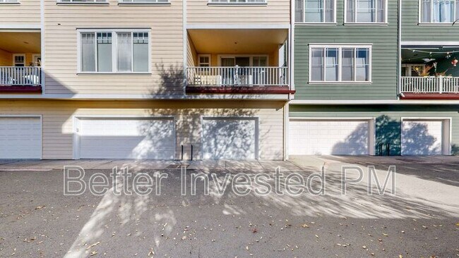 Building Photo - 526 Emily Rose Cir