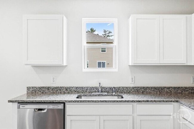 Building Photo - 217 Foster St