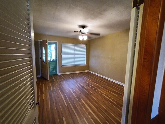 Building Photo - Charming 3BR House in Sherman