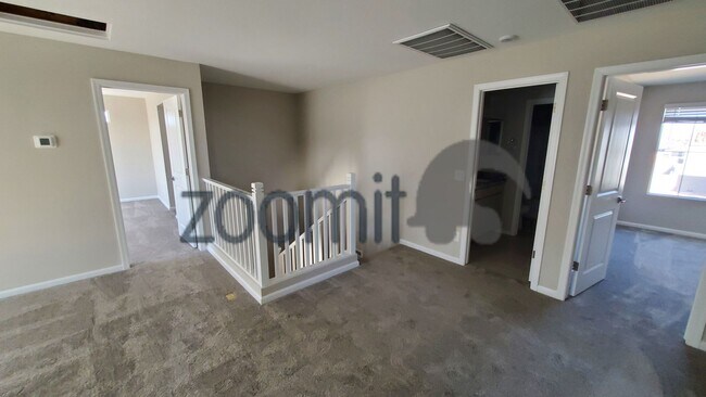 Building Photo - Casa Vista, Beautiful Home!