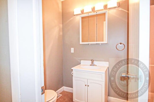 Building Photo - Spacious 4 Bedroom 2.5 Bath Family Home!