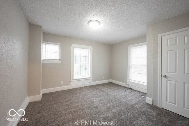Building Photo - 240 N Beville Ave