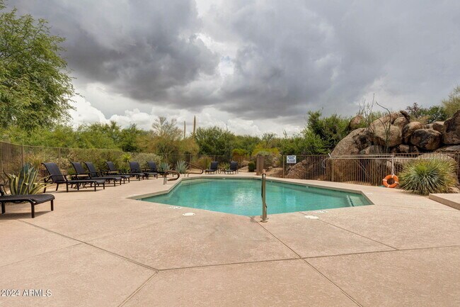 Building Photo - 28990 N White Feather Ln