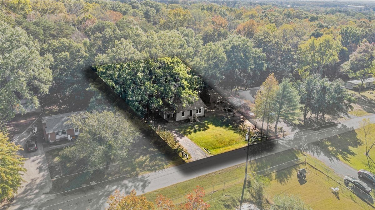 Building Photo - 718 Miles St