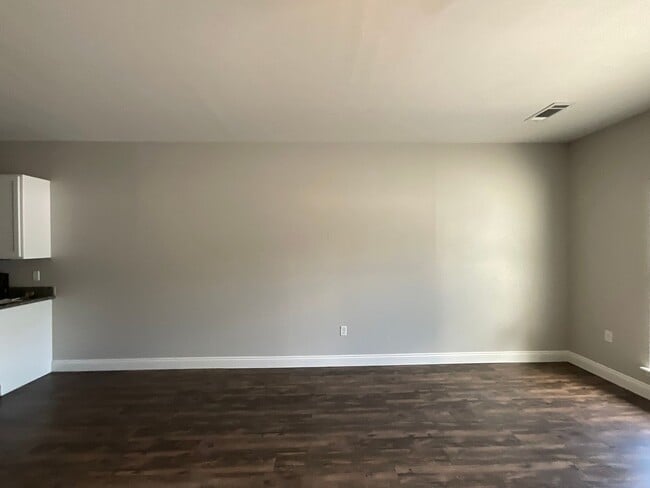 Building Photo - 203 Lacey Eden Ln