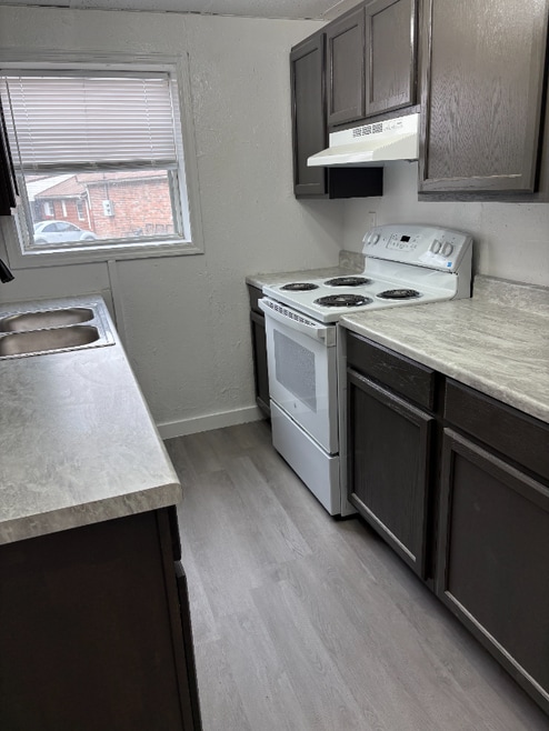 Building Photo - 208 Morning Dr