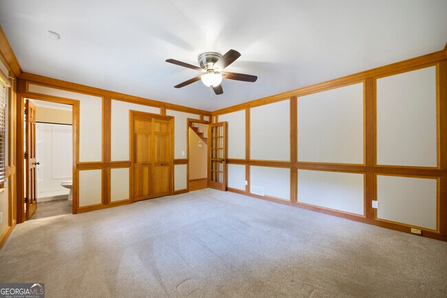 Building Photo - 104 Lake Somerset Dr NW