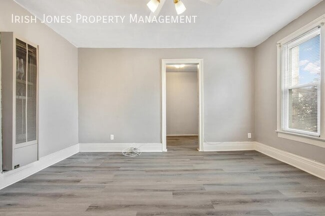 Building Photo - 11 Laverack Ave