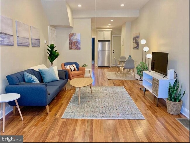 Building Photo - 1404 S 2nd St