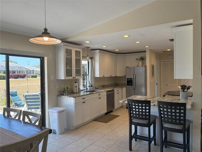 Building Photo - 2067 Newcastle Ln