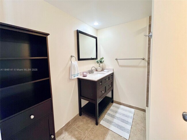 Building Photo - 182 Charter Way