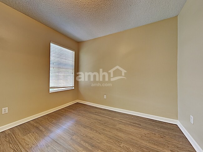 Building Photo - 4514 Huron Rd