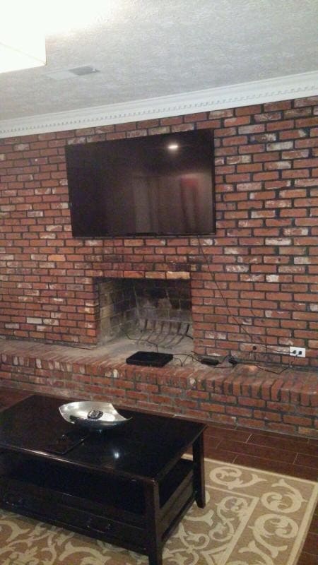 Building Photo - 403 Leary Ct