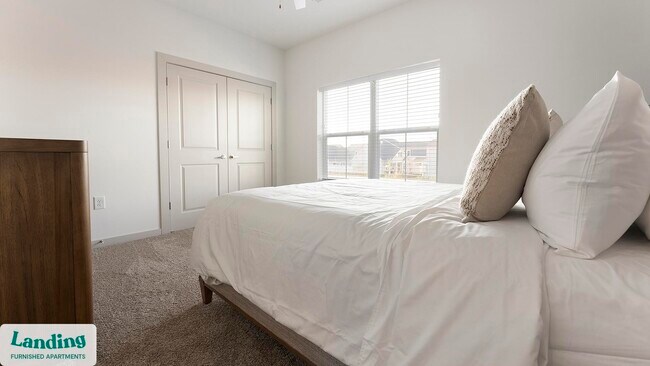 Building Photo - 2385 Vera Wy