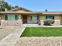 Building Photo - Very nice 3 Bed, 2 Bath, 1,919 Sqft Walnut Creek house available July 24th for lease !