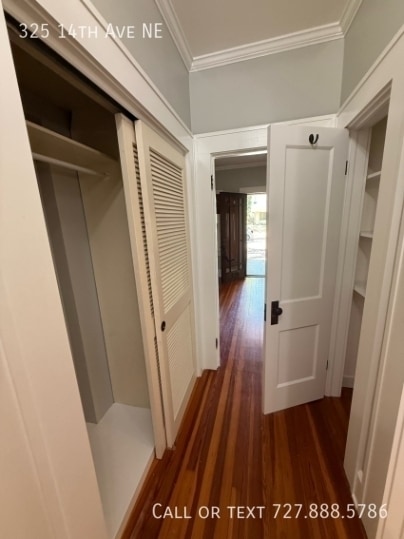 Building Photo - 325 14th Ave NE