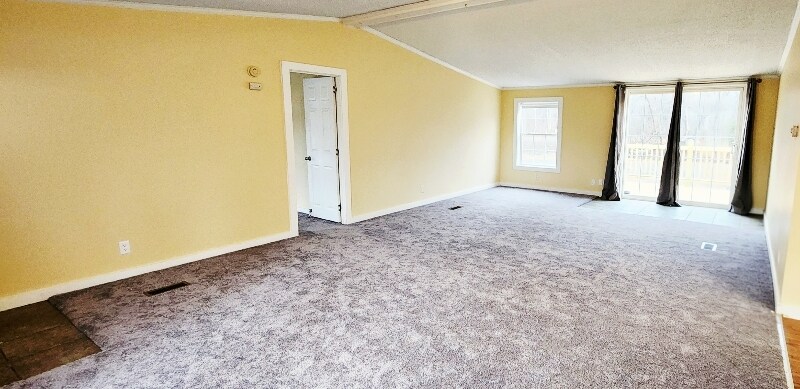 Building Photo - 1225 Sleepy Hollow Rd