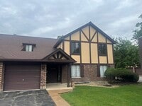 Building Photo - 1779 Gloucester Ct