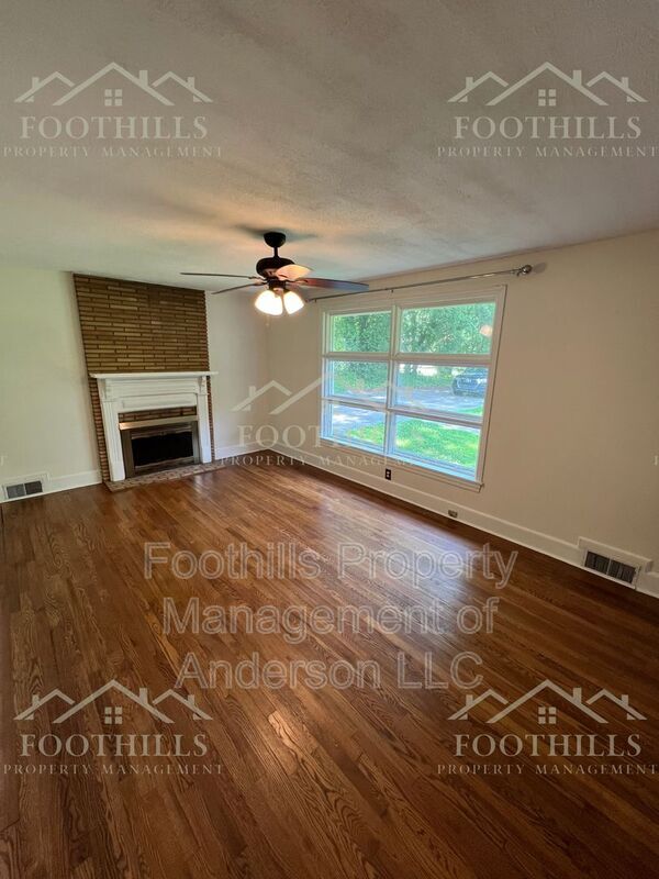 Building Photo - 502 Walden Pkwy