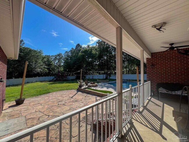 Building Photo - 2685 Segrest Rd