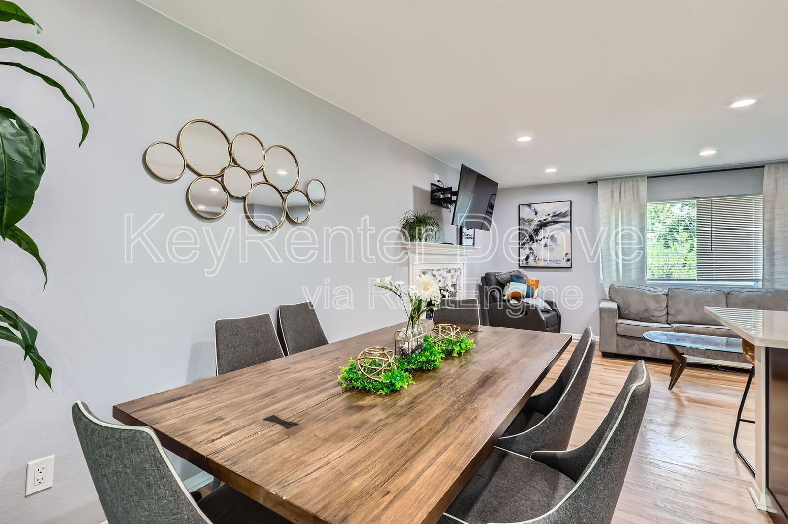 Building Photo - 683 Dawson St