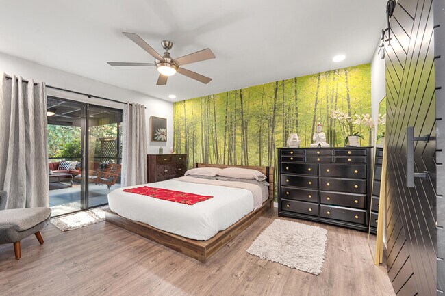 Building Photo - 908 Lakeview Cir