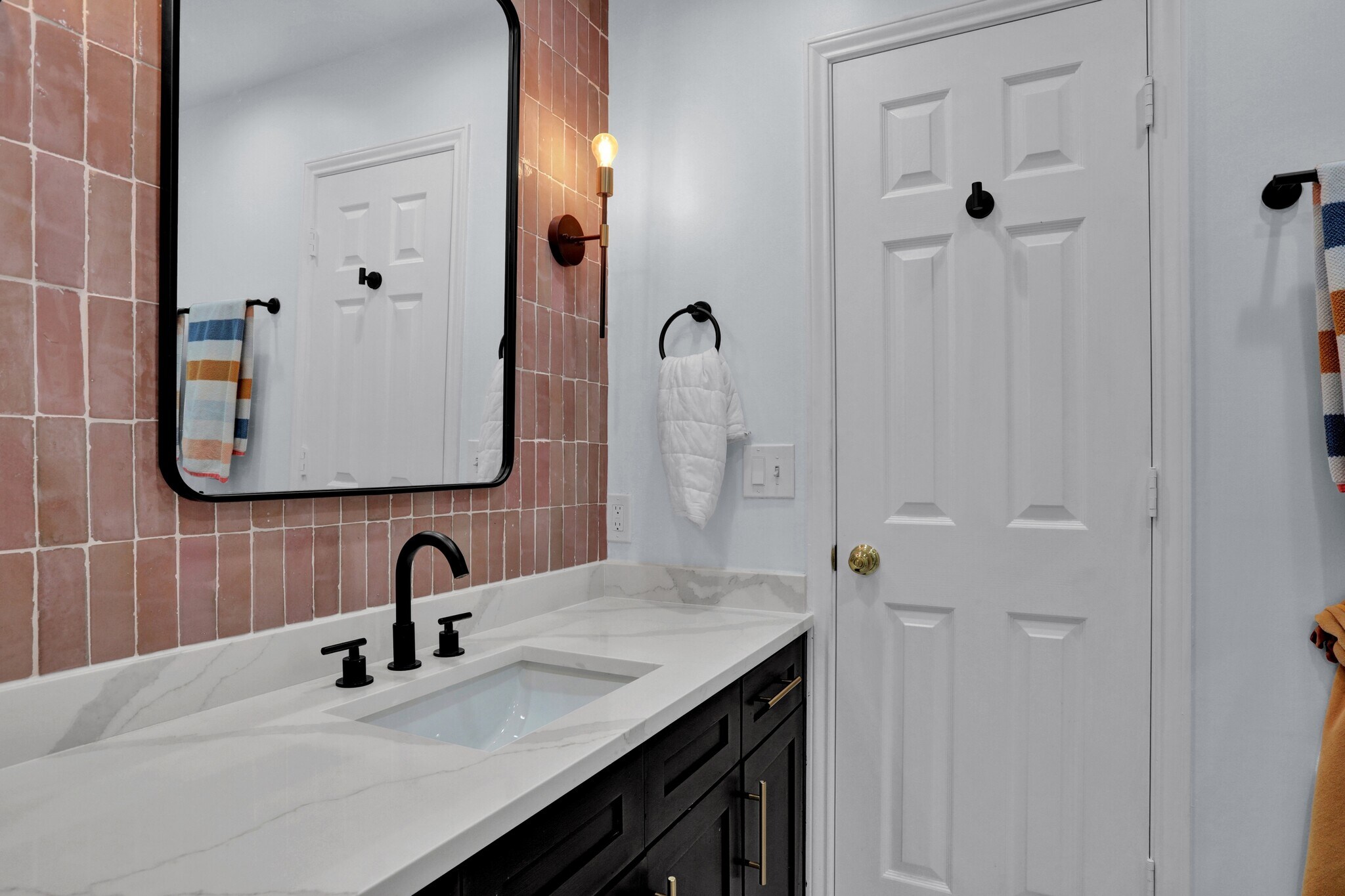 Building Photo - 6537 Patricia Ave