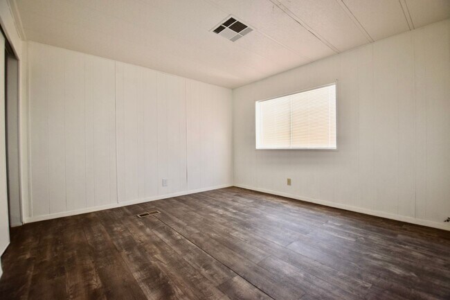Building Photo - 3 bed 2 bath Mesa home in a quiet neighbor...