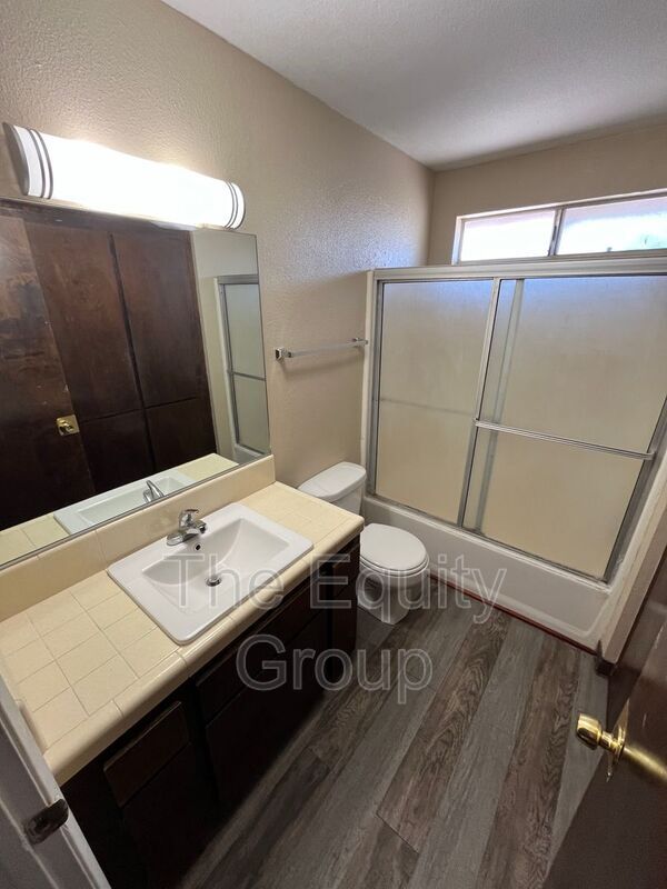 Building Photo - 838 N Williford Dr