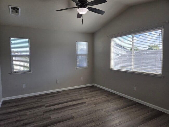 Building Photo - 4330 Alba Ct