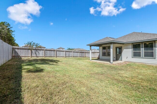 Building Photo - 25207 Pomegranate Pl