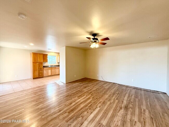 Building Photo - 6131 N Buckboard Dr