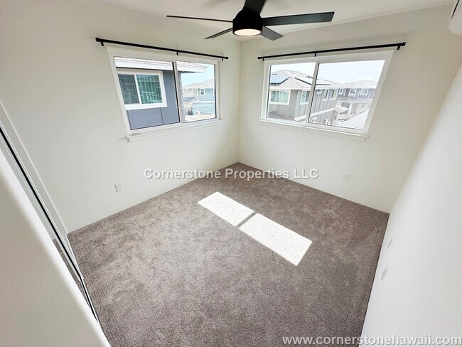 Building Photo - 94-1133-1133 Halekukui St