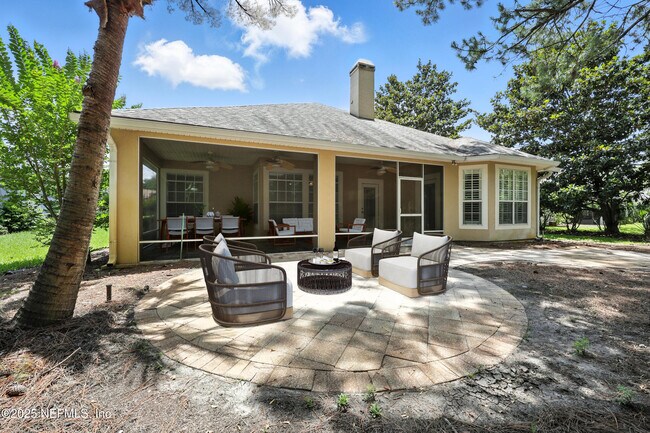 Building Photo - 4565 E Seneca Dr