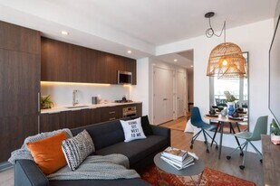 Building Photo - 300 W Hill St