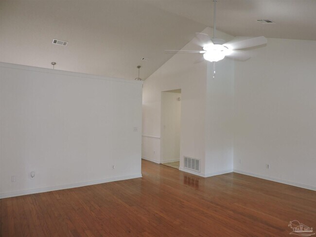 Building Photo - 6340 Summer Lakes Ln
