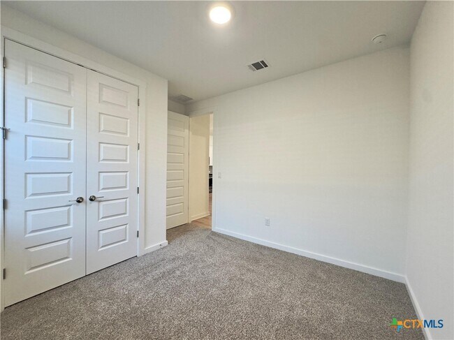 Building Photo - 2109 Gabriels Horn Rd