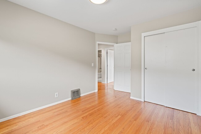 Building Photo - Coastal Charm in Linda Mar - Spacious Home...
