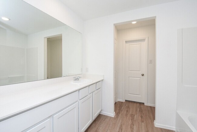 Building Photo - 18987 Panzini Dr