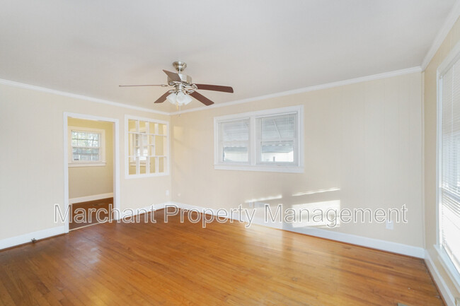 Building Photo - 23 Brownwood Dr