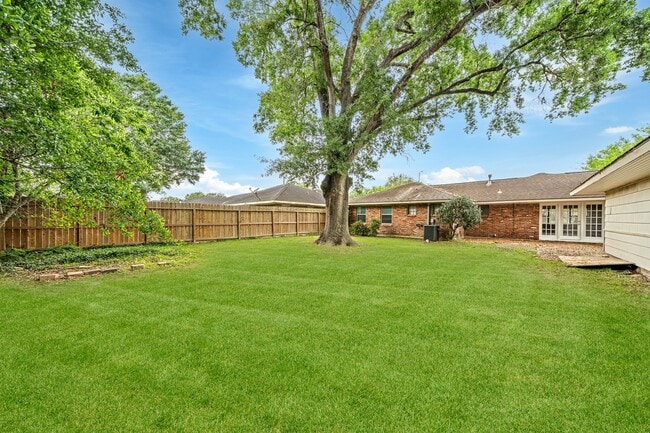 Building Photo - 4501 Willowbend Blvd