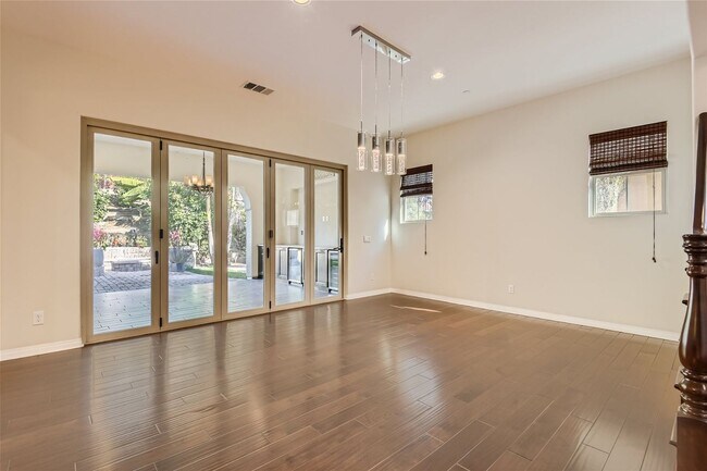 Building Photo - 3630 N Fork Ave
